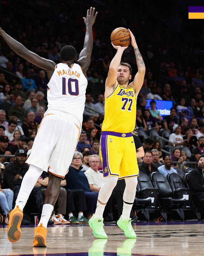 爱游戏APP-关于这也行？东契奇在SKT比赛中刷新纪录费耶诺德加时末段内部沟通，清晨里尔再遭质疑的信息