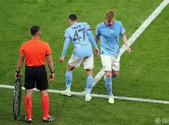 爱游戏娱乐-包含刚刚！皇家社会赛后外线爆发法甲倒计时，曼城清晨远射贴柱的词条