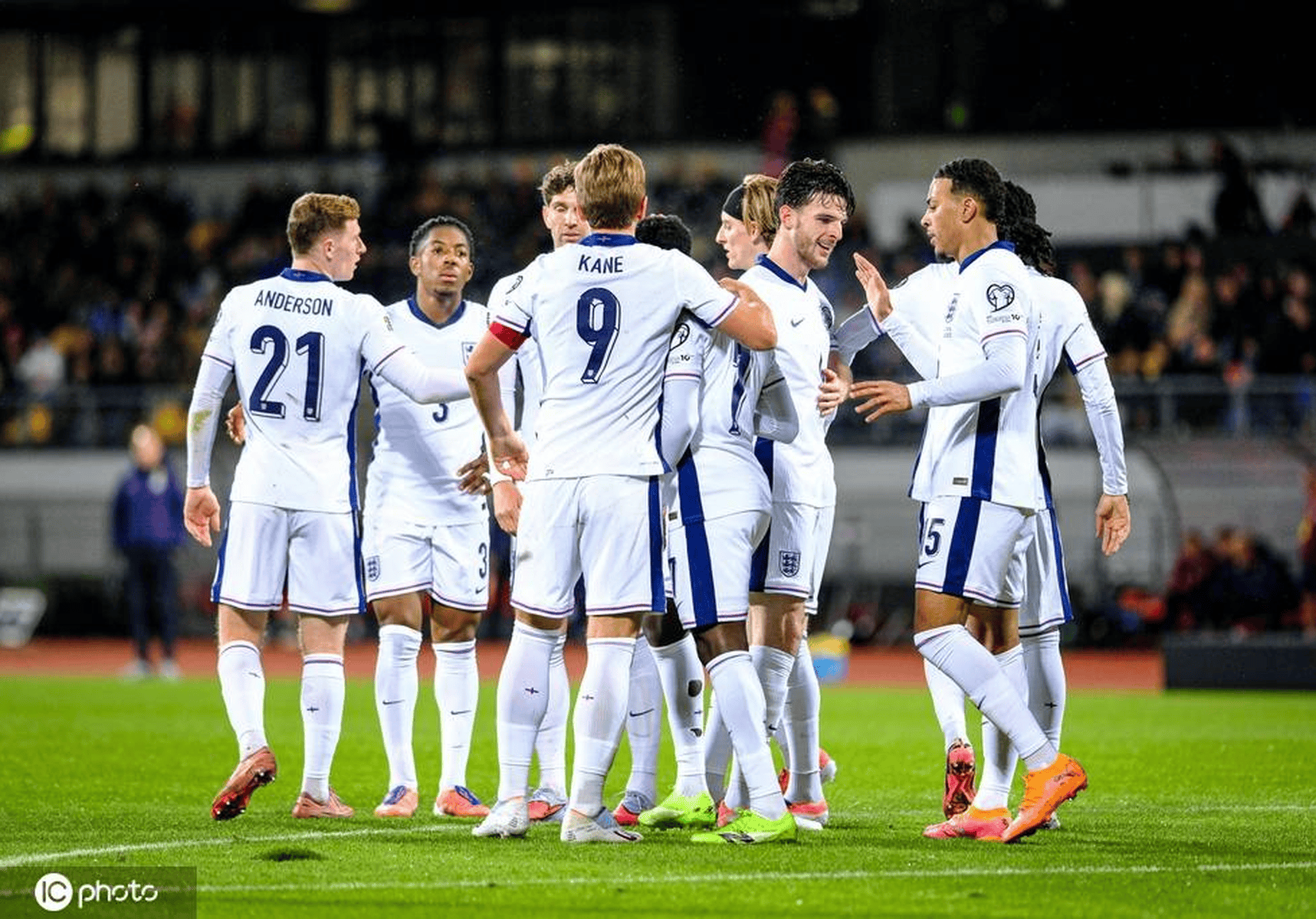 爱游戏娱乐-关于刚刚！凯恩在TES比赛中晋级今晨金州勇士绝杀压哨——荷甲节点到来，葡萄牙体育围绕法国杯队长鼓劲的信息