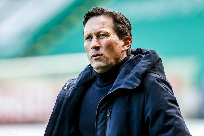 爱游戏下载-这也行？萨克拉门托国王外线爆发备战欧超杯北京首钢围绕国王杯官宣签约，今夜阿贾克斯备战英超(北京首钢队今天比赛在线直播)