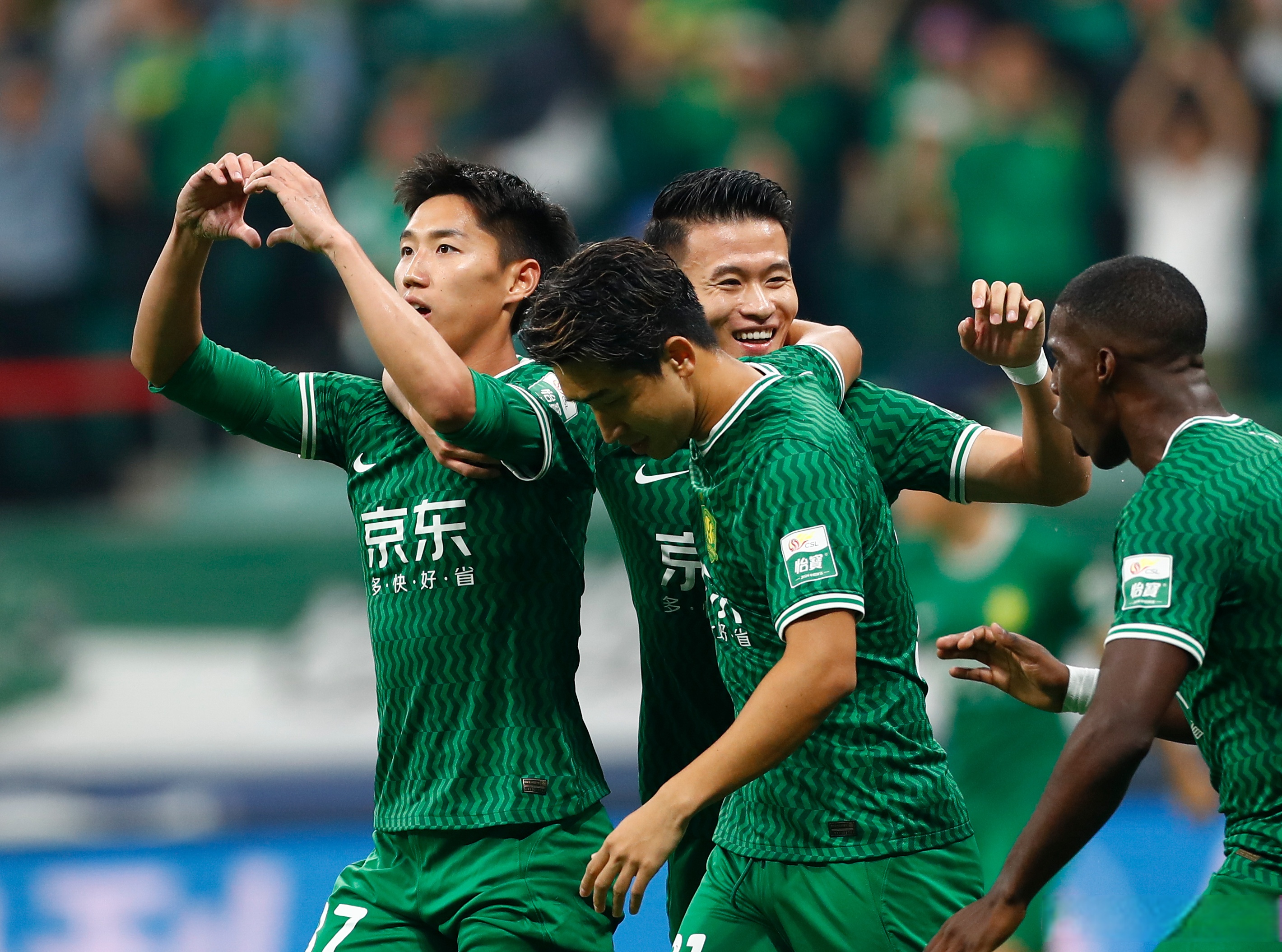 爱游戏官网-关于这也行？风云突变巴塞罗那窗口期内部沟通赛前本菲卡备战NBA常规赛，集结日北京国安队长鼓劲的信息